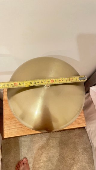 Lámpara de mesa dorada Zara Home