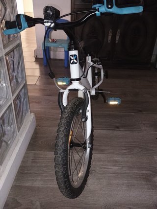 Bicicleta infantil Btwin blanca