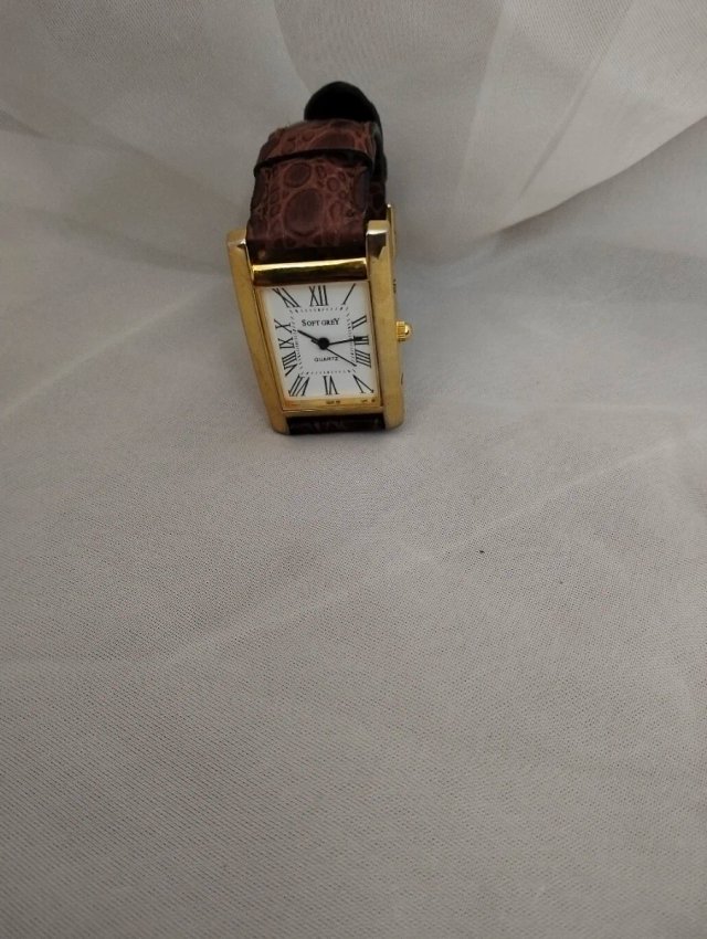 Reloj Vintage Rectangular Oro Soft Grey
