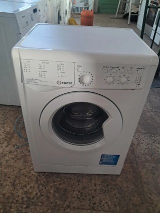 Lavadora Indesit 7kg A+