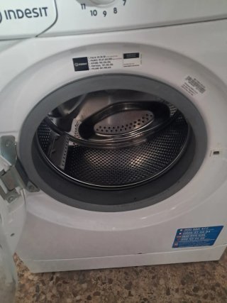 Lavadora Indesit 7kg A+
