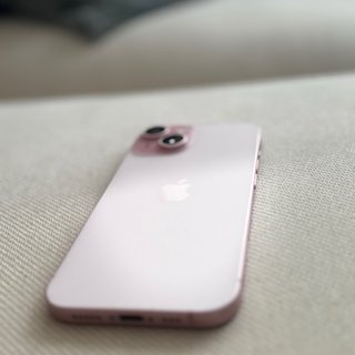 iPhone 15 Rosa