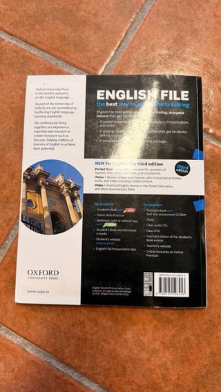 Pack English File Pre-intermediate A2/B1 Oxford
