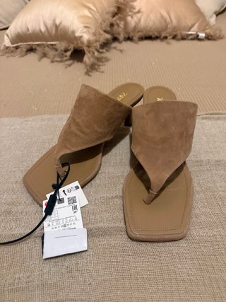 Sandalias Zara Piel Serraje Dedo Beige