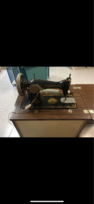 Máquina de coser Singer antigua