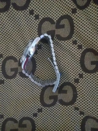 Reloj RICECOQ con números árabes