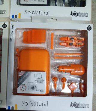 NUEVO. Custodia DSi/DS Lite e accessori Bigben