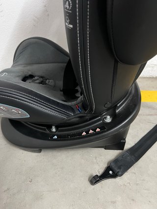 Silla de coche para bebé gris