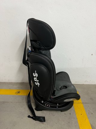 Silla de coche para bebé gris