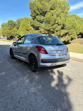 Peugeot 207 2011