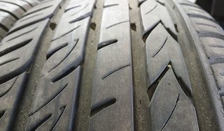 NEUMATICO 215/60R16