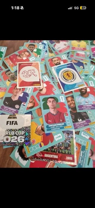 Lote 142 cromos Panini Mundial 2026