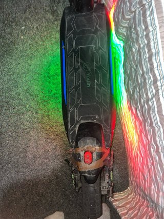 Youni Patinete Eléctrico con Luces LED(NEGOCIABLE)