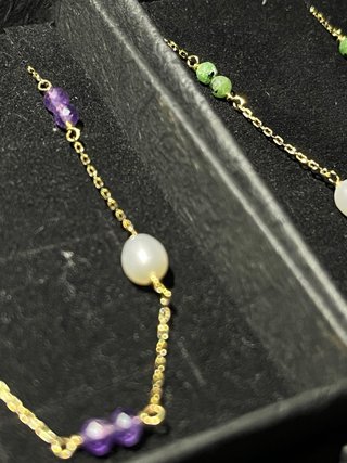 Pulsera de Oro 18k, Perlas y Piedras Naturales