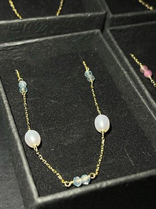 Pulsera de Oro 18k, Perlas y Piedras Naturales