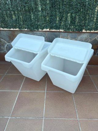 2 cubos almacenaje o reciclaje