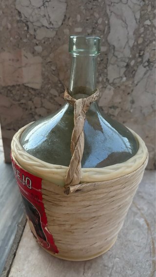 Barrafón de mimbre pequeño