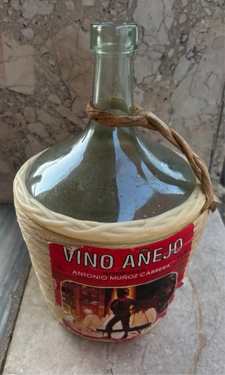 Barrafón de mimbre pequeño