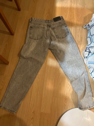 Pantalones vaqueros rectos grises hombre