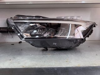 Faro Izquierdo Hyundai I20 LED Original 2021-2025