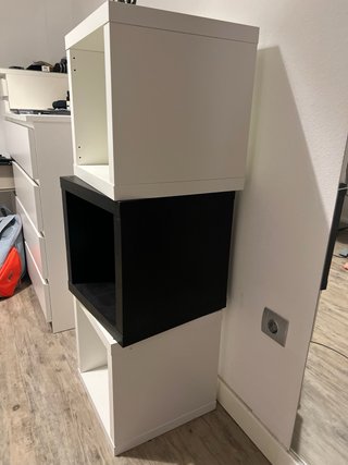 Estanterías Kallax Modulares Ikea Blancas y Negra