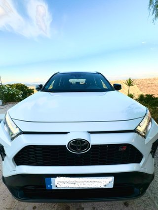 Toyota RAV4 GR (2024) - ¡13 años de Garantía!