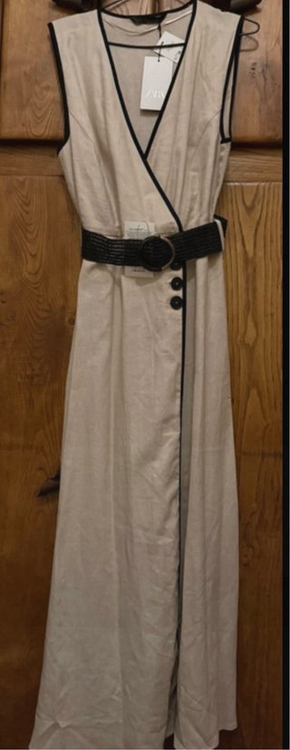 Vestido Lino Midi con Cinturón