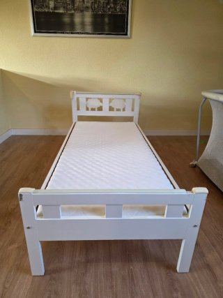 Cama infantil Ikea Kritter blanca