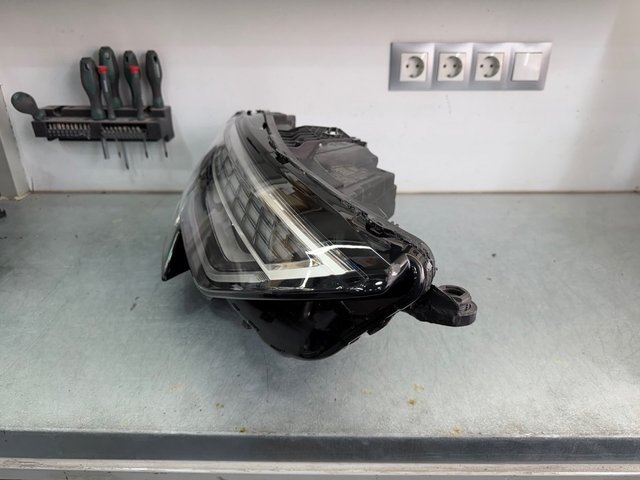 Faro Audi A3 S3 RS3 Derecho 2020-2025 Original