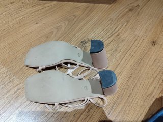 Sandalias nude