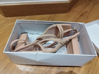 Sandalias nude
