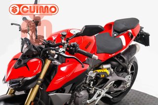DUCATI STREETFIGHTER V2