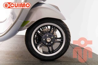 VESPA PRIMAVERA 125
