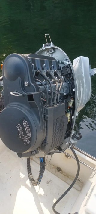 Motor fueraborda Honda  BF 45 a 4 tiempos