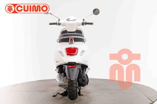 VESPA PRIMAVERA 125