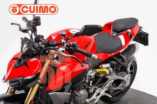 DUCATI STREETFIGHTER V2