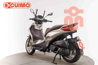 PIAGGIO BEVERLY 400