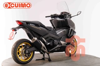 HONDA FORZA 750