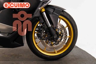 HONDA FORZA 750