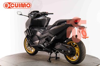 HONDA FORZA 750