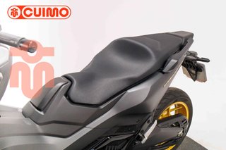 HONDA FORZA 750