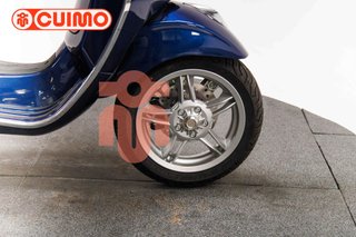 VESPA PRIMAVERA 125