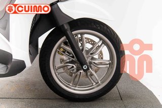 PIAGGIO BEVERLY 400