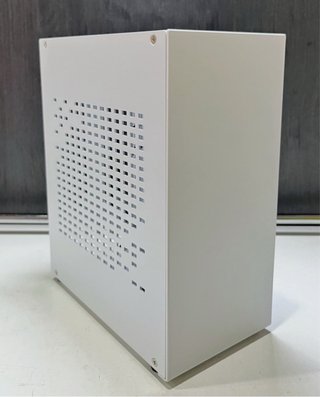 Custodia per PC Mini-ITX SKTC A07