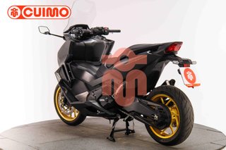 HONDA FORZA 750