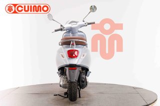 VESPA PRIMAVERA 50