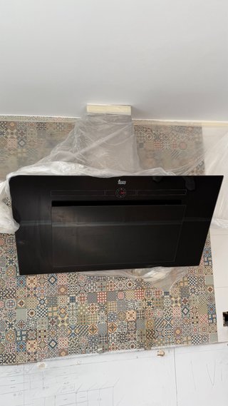 Campana extractora Teka negra