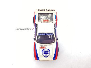 coche slot scalextric lancia rally 037 martini racing