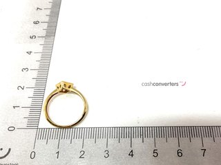 anillo oro 18k con piedra con diamante de laboratorio