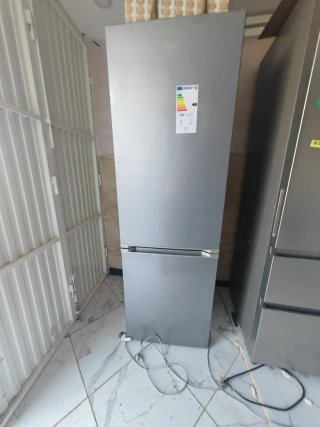 Nevera Svan 180x56cm Casi Nueva